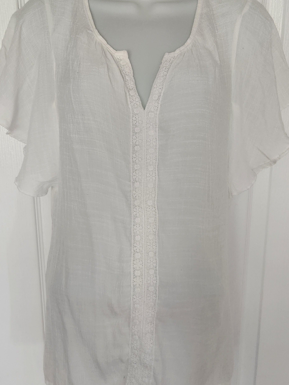 Linen Lightweight White Crochet-Trim Women’s Blouse